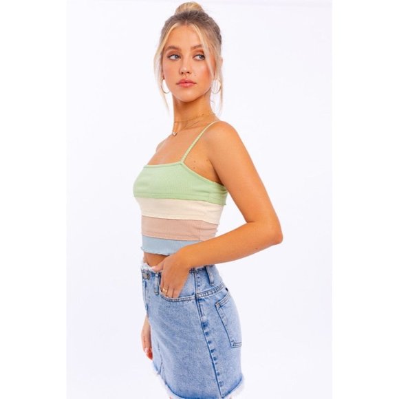 LE LIS LETTUCE HEM DETAIL SPAGHETTI TOP MILTICOLOR COLORBLOCK - Picture 3 of 10